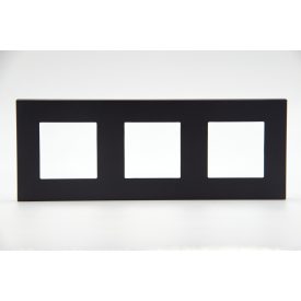 Z-Switch 3-as műanyag keret Fekete