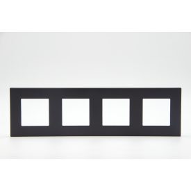 Z-Switch 4-es műanyag keret Fekete