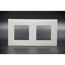 Z-Switch 2-es műanyag keret Fehér